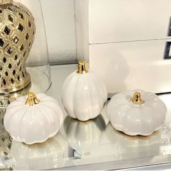 White Ceramic Autumn Pumpkins SET OF 3 Set With Gold Accent/Brand NEW In The Box - Picture 2 of 5